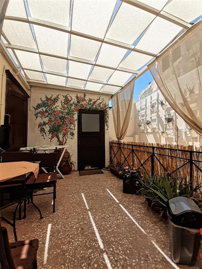 Central 9 Rooms Ermoupoli Dış mekan fotoğraf