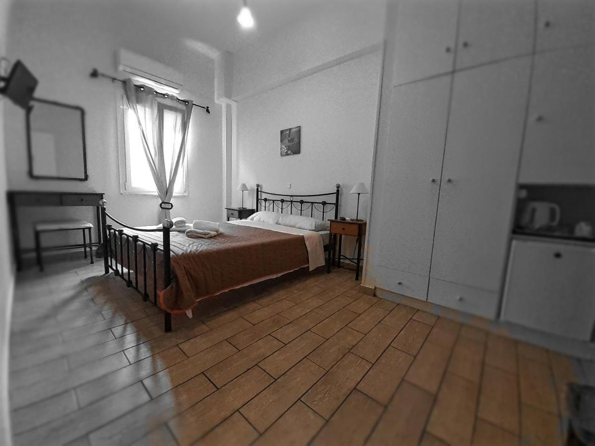 Central 9 Rooms Ermoupoli Dış mekan fotoğraf