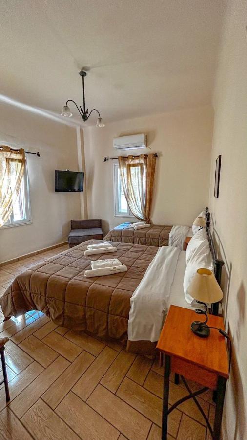 Central 9 Rooms Ermoupoli Dış mekan fotoğraf