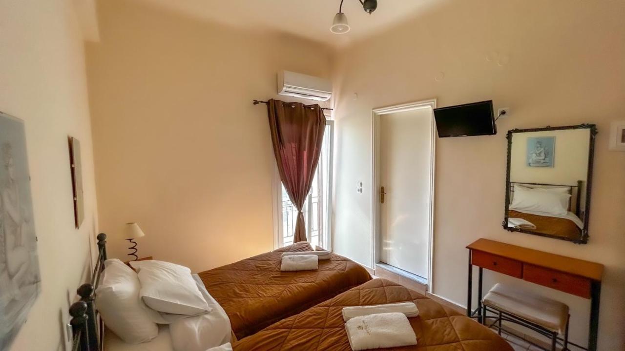 Central 9 Rooms Ermoupoli Dış mekan fotoğraf