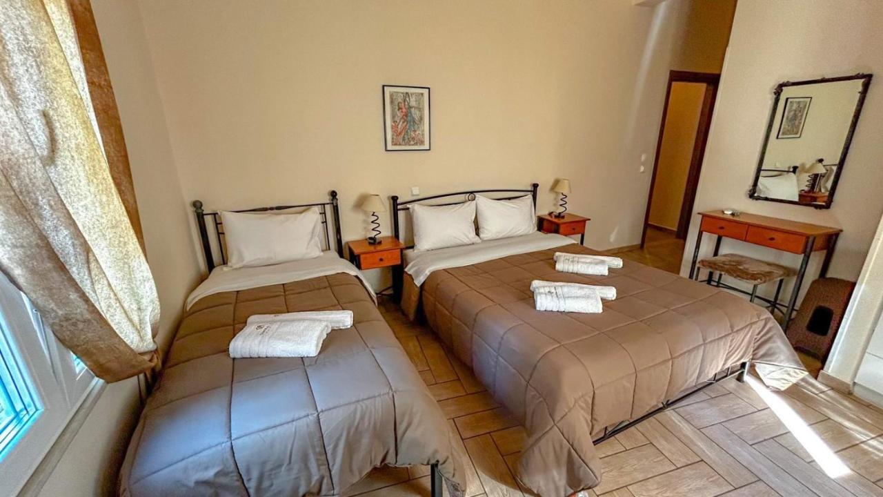 Central 9 Rooms Ermoupoli Dış mekan fotoğraf