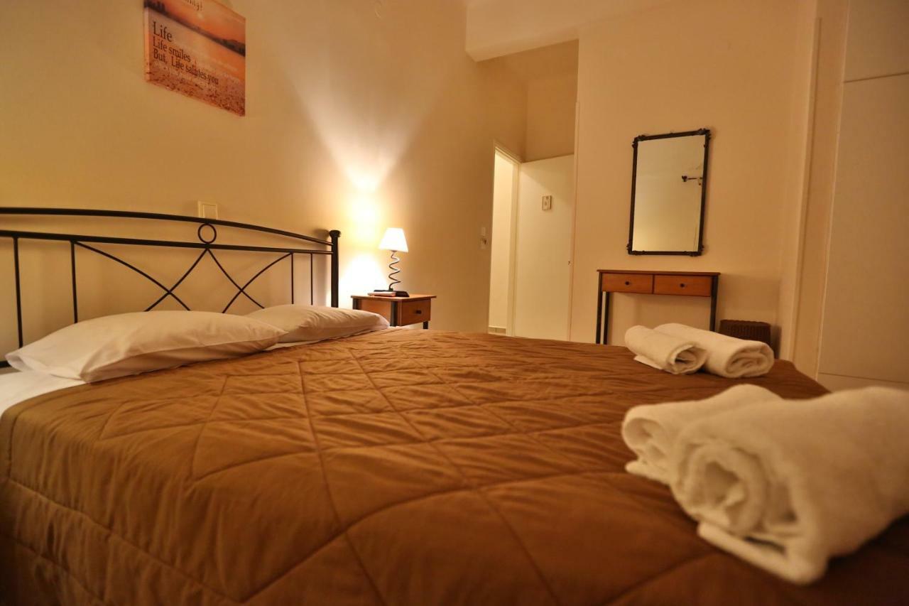 Central 9 Rooms Ermoupoli Dış mekan fotoğraf